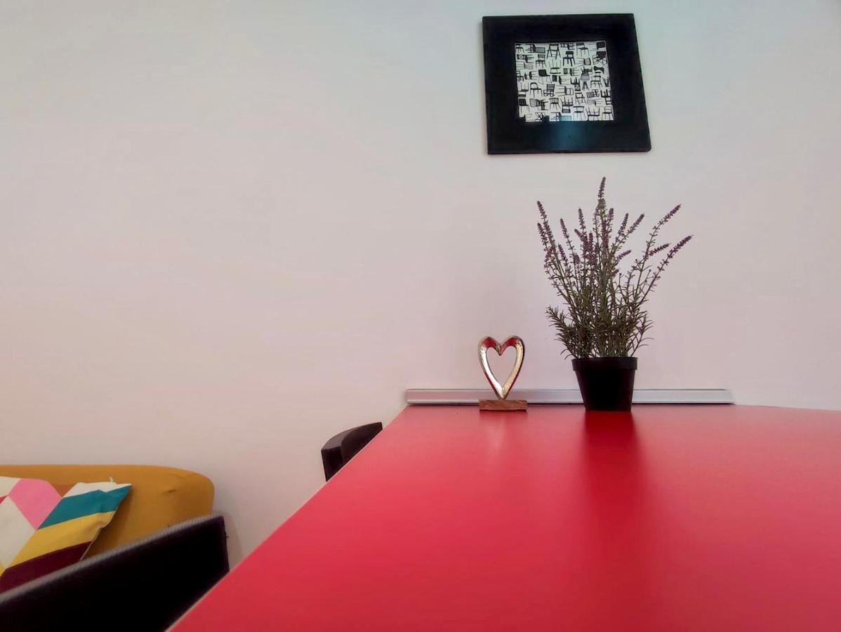Red Passion Apartment Lisbon Bagian luar foto